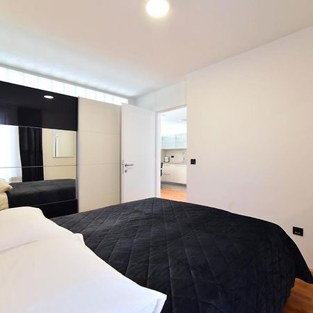 Lavir Apartment With Parking Zagrzeb Zewnętrze zdjęcie