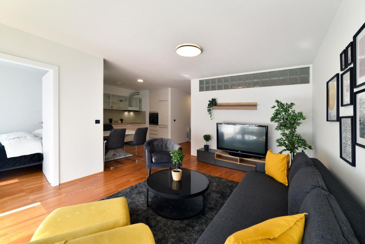Lavir Apartment With Parking Zagrzeb Zewnętrze zdjęcie