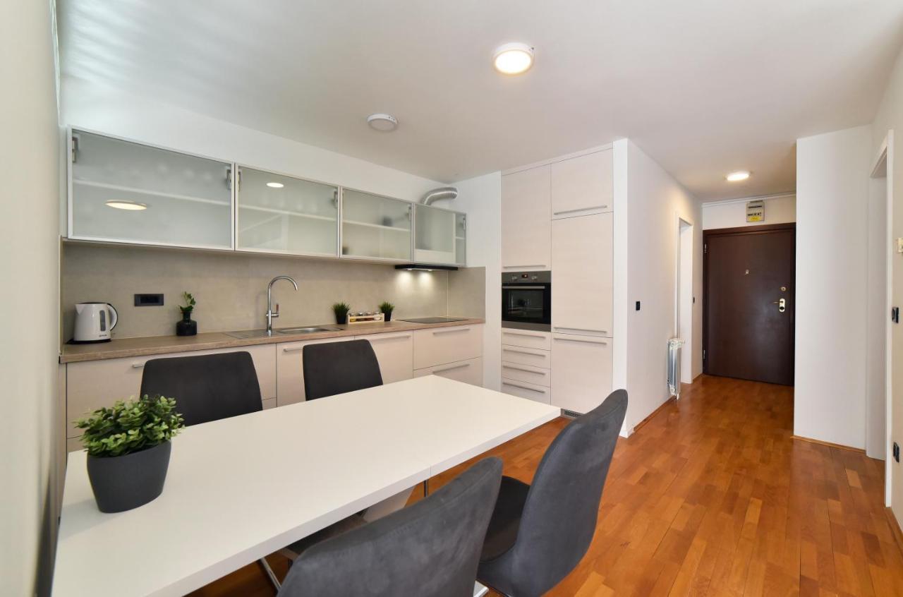 Lavir Apartment With Parking Zagrzeb Zewnętrze zdjęcie