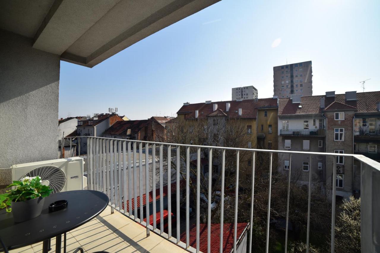 Lavir Apartment With Parking Zagrzeb Zewnętrze zdjęcie