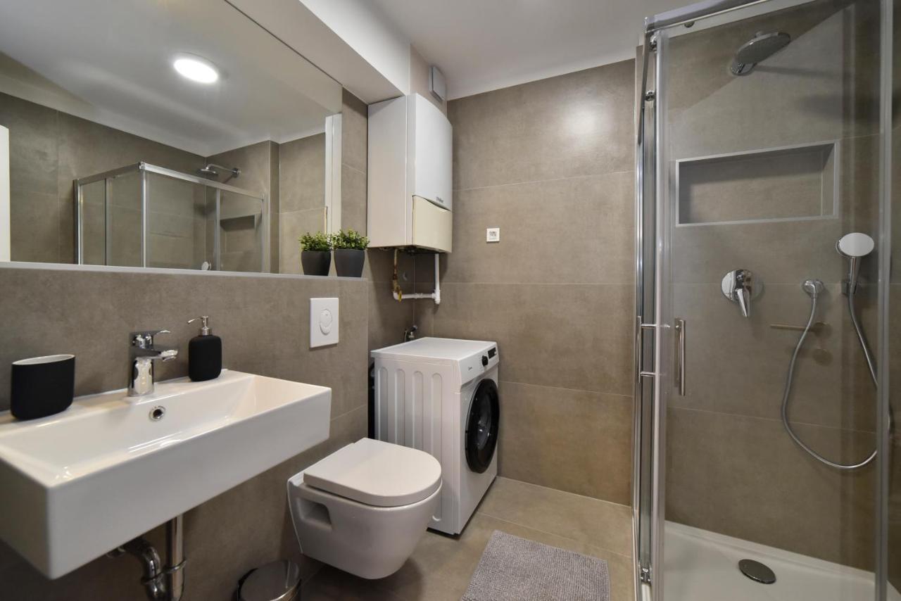 Lavir Apartment With Parking Zagrzeb Zewnętrze zdjęcie